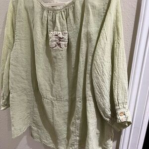 Magnolia Pearl Green 3/4 Sleeve Bib Collar Blouse